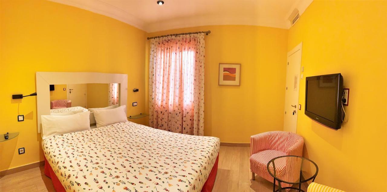 Hostal Arco Iris Madrid Esterno foto