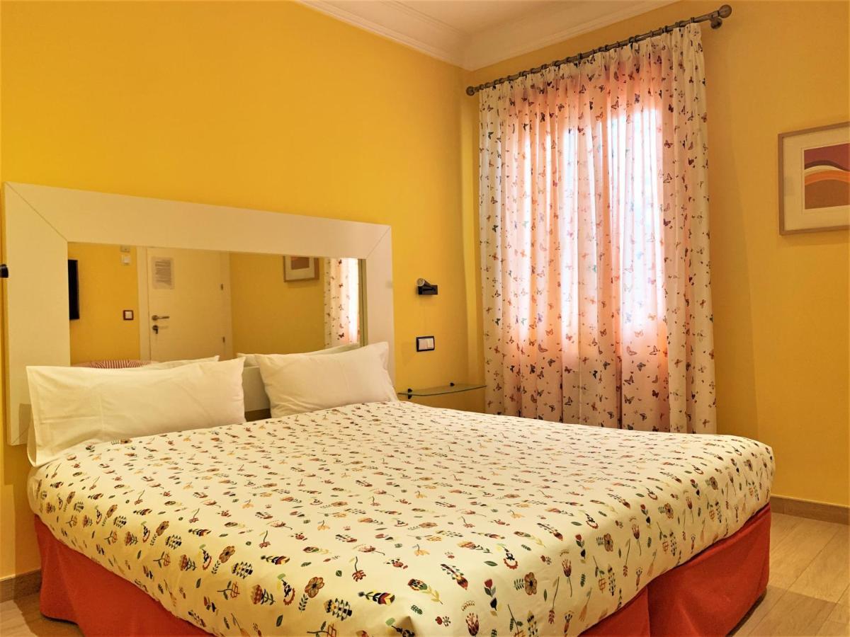 Hostal Arco Iris Madrid Esterno foto